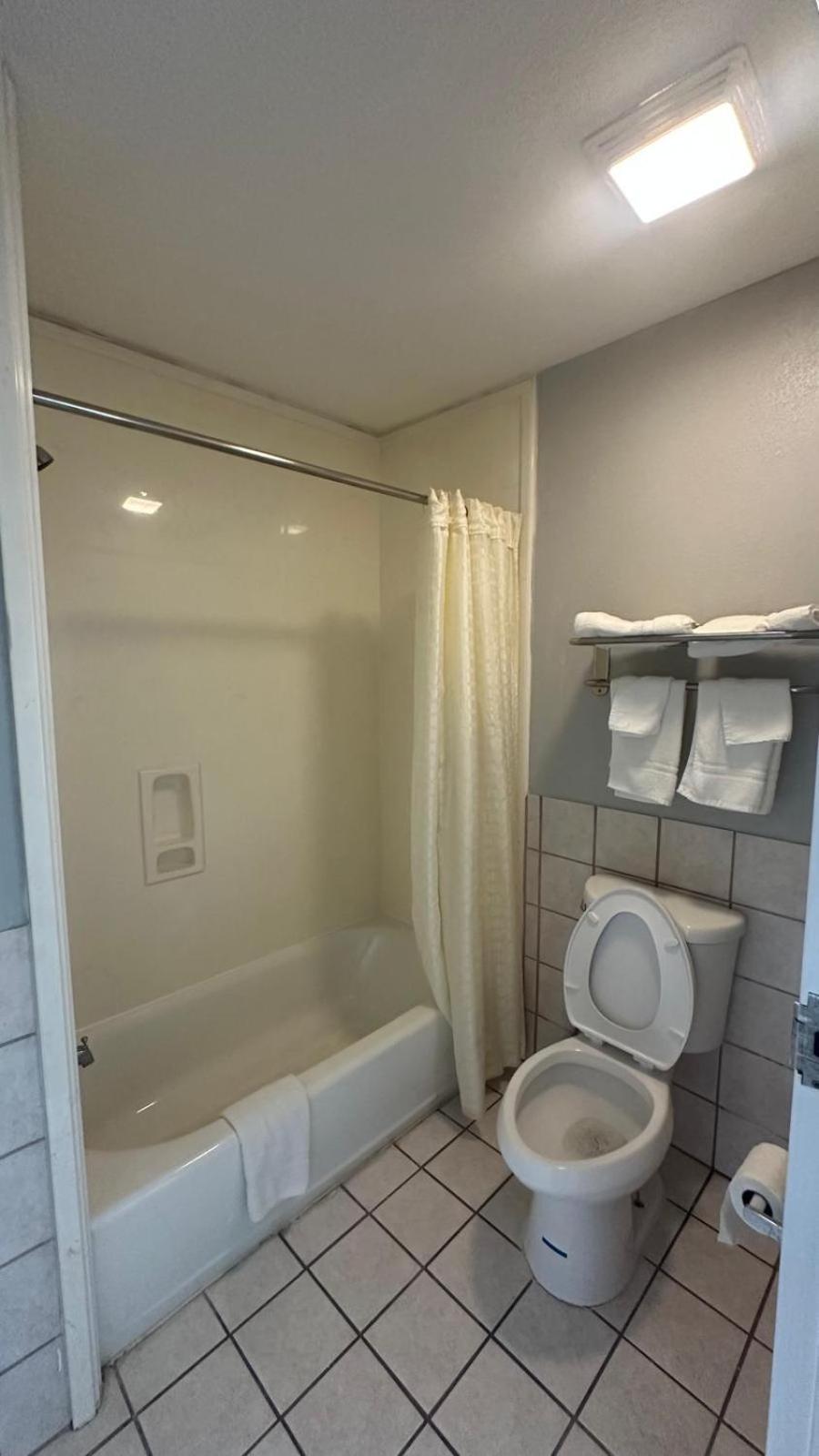 Executive Inn & Suites West Columbia エクステリア 写真