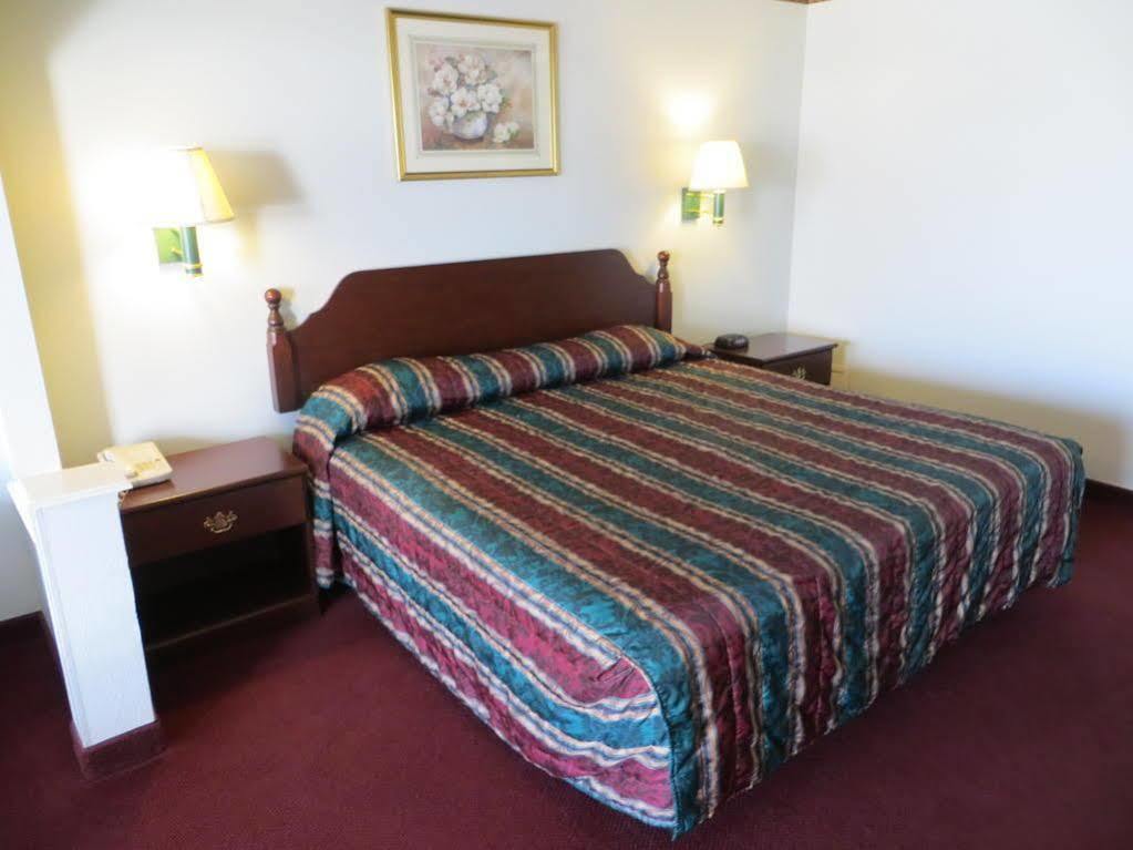 Executive Inn & Suites West Columbia エクステリア 写真